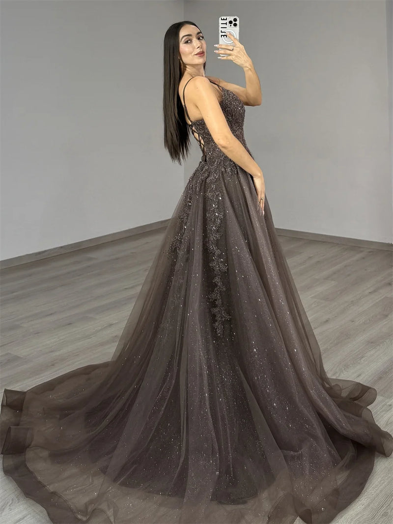 Vestido de Festa Amanda Personalizado, Modelo A-Line, Decote em V Profundo, Aplicações de Paetês, Sem Mangas, Fenda Lateral Alta, Para Eventos Formais e Noite