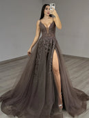 Vestido de Festa Amanda Personalizado, Modelo A-Line, Decote em V Profundo, Aplicações de Paetês, Sem Mangas, Fenda Lateral Alta, Para Eventos Formais e Noite