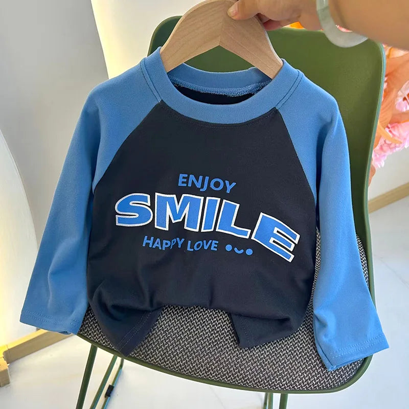 Camiseta de Manga Longa Infantil para Meninas e Meninos, Modelo Básico, com Estampa de Letras, Estilo Coreano, Roupas para Crianças